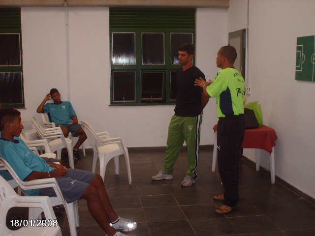 Palestra à categoria 93 do América Mineiro antes da disputa da Competição Nacional