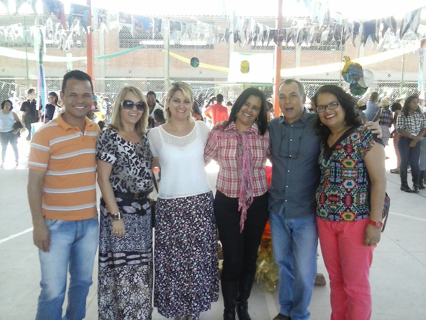 Com, Vânia Reis, Sara, Aniete Diretora da Escola, Fausto e Rosi, Coordenadores Pedagógicos da SME